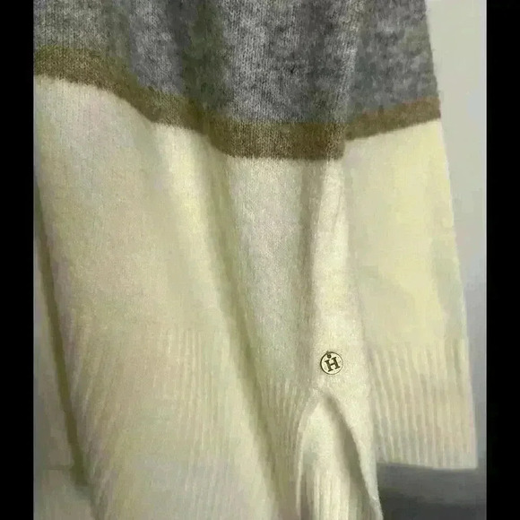 Hatley Women's Turtleneck Sweater, cozy , super soft - Trendy Color Block Design - Picture 7 of 9